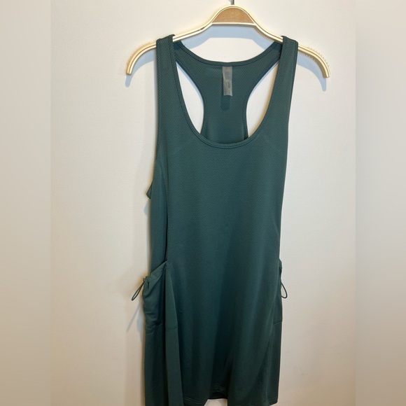 Outdoor Voices Green Mesh XL Dress with Pockets - Picture 2 of 11